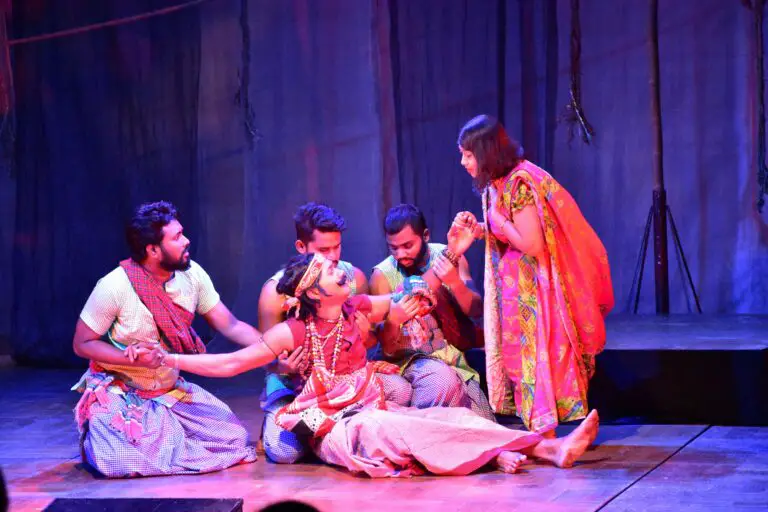 drama play 1758906858