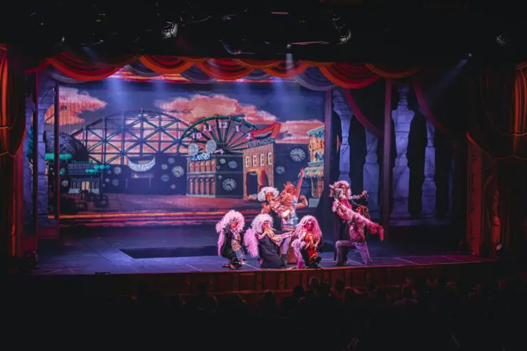 theater 1758903129