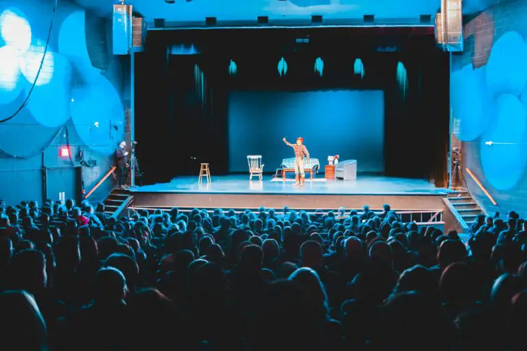 theater 1758905232