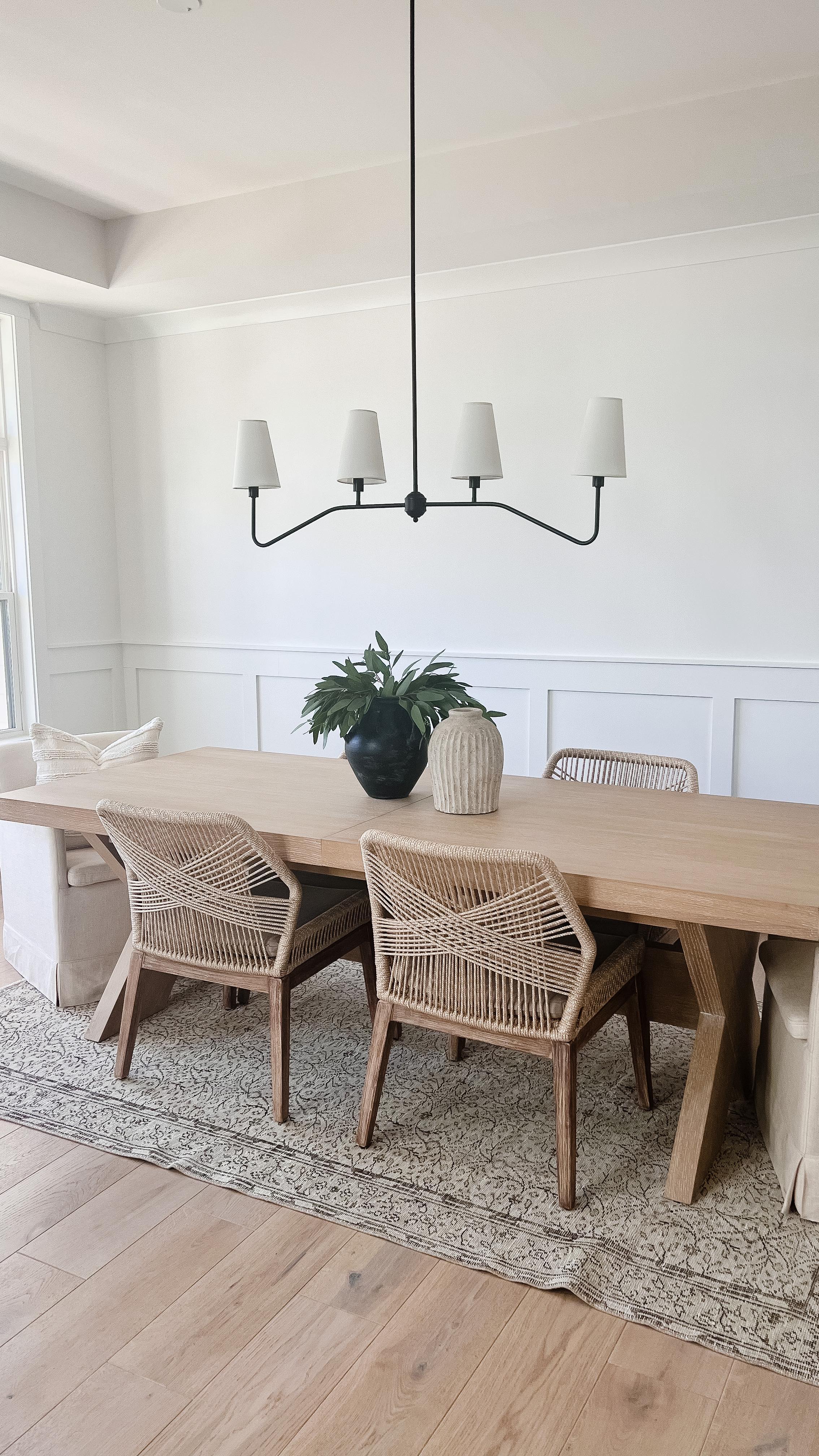 modern farmhouse dining room