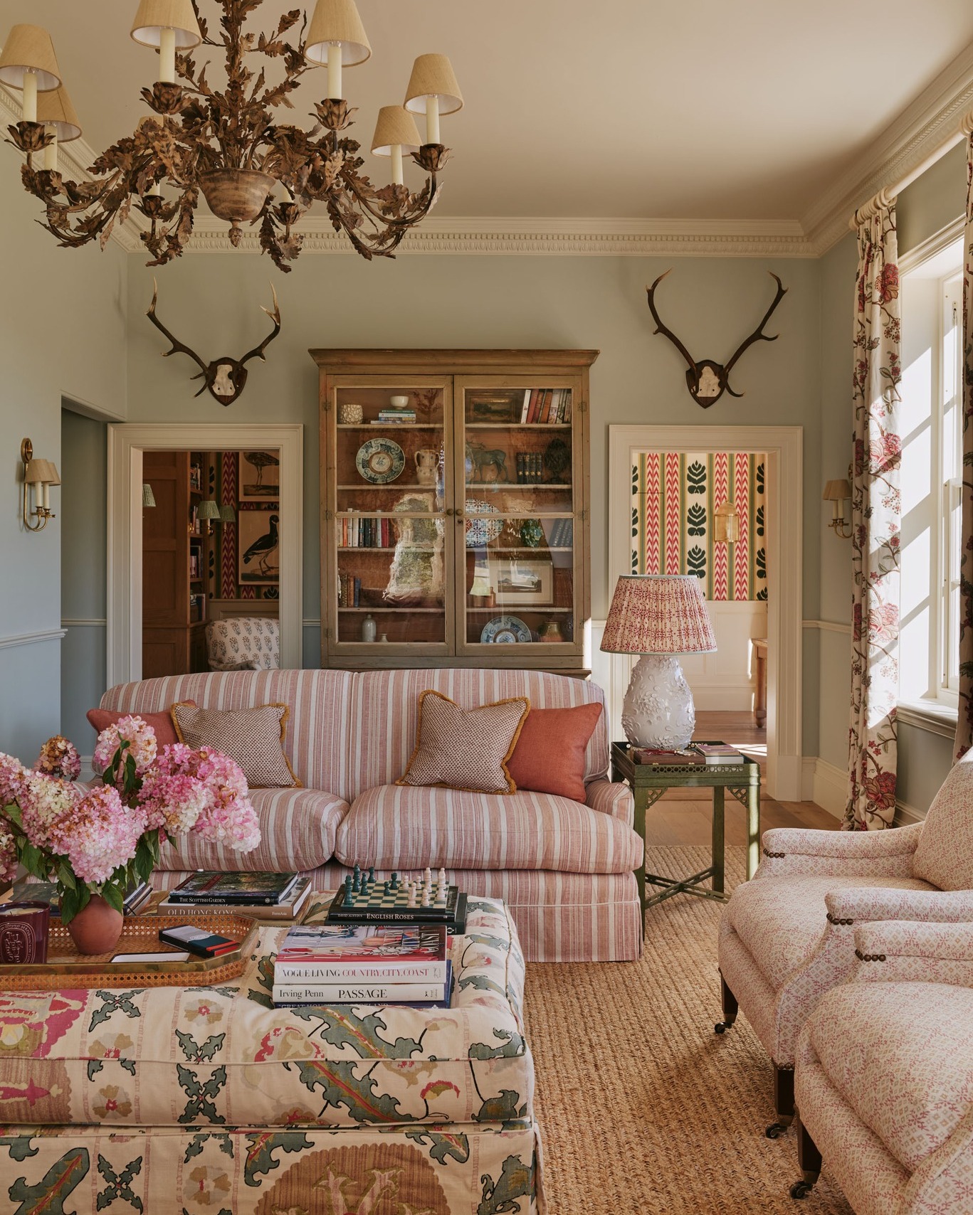 18 Stunning Country Style Dining Room Ideas To Warm Up Your Home 9 country style dining room