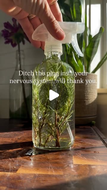 18 Fresh Bathroom Scent Ideas (With 18 Inspiring Images For A Spa-Like Vibe) 6 bathroom scent ideas
