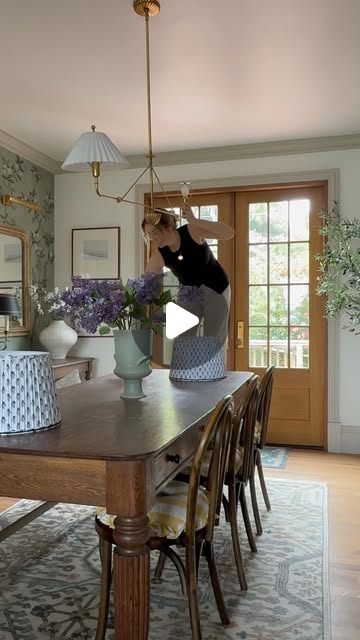 spring dining room decor