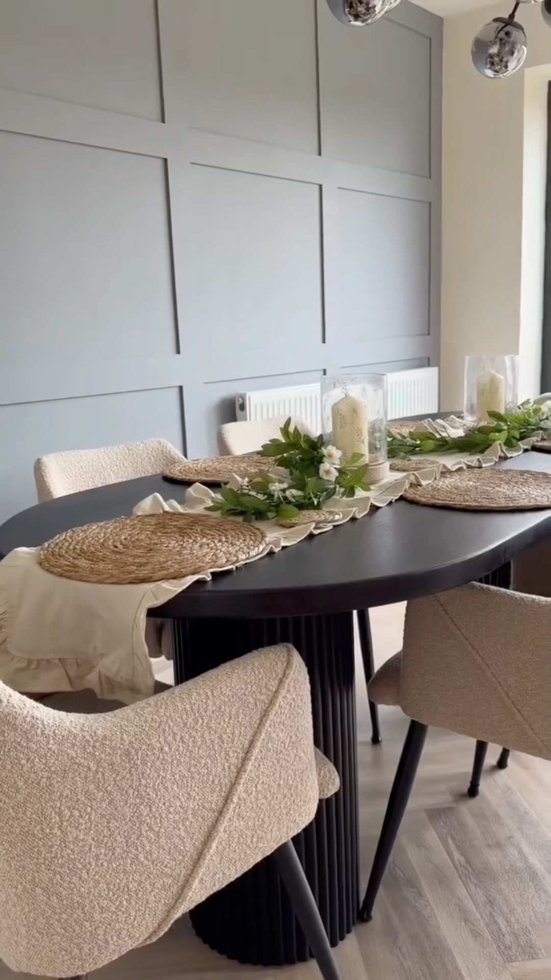 black dining room decor