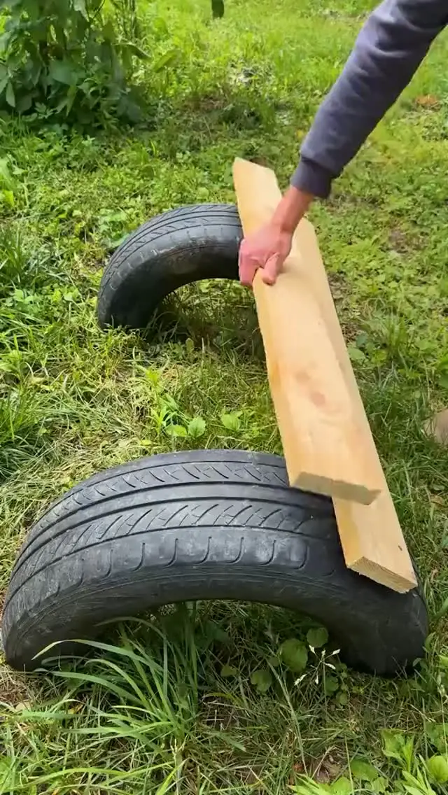 18 DIY Garden Decor Ideas To Transform Your Outdoor Space (18 Images) 5 diy garden decor