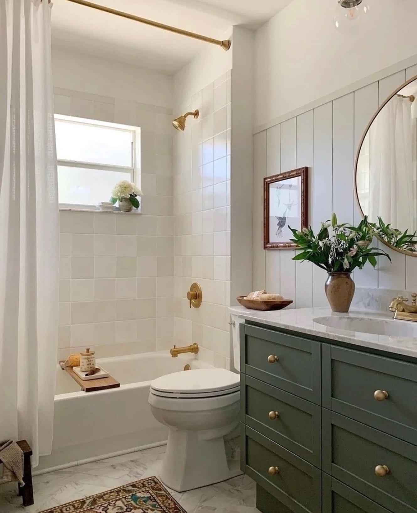 farmhouse bathroom decor