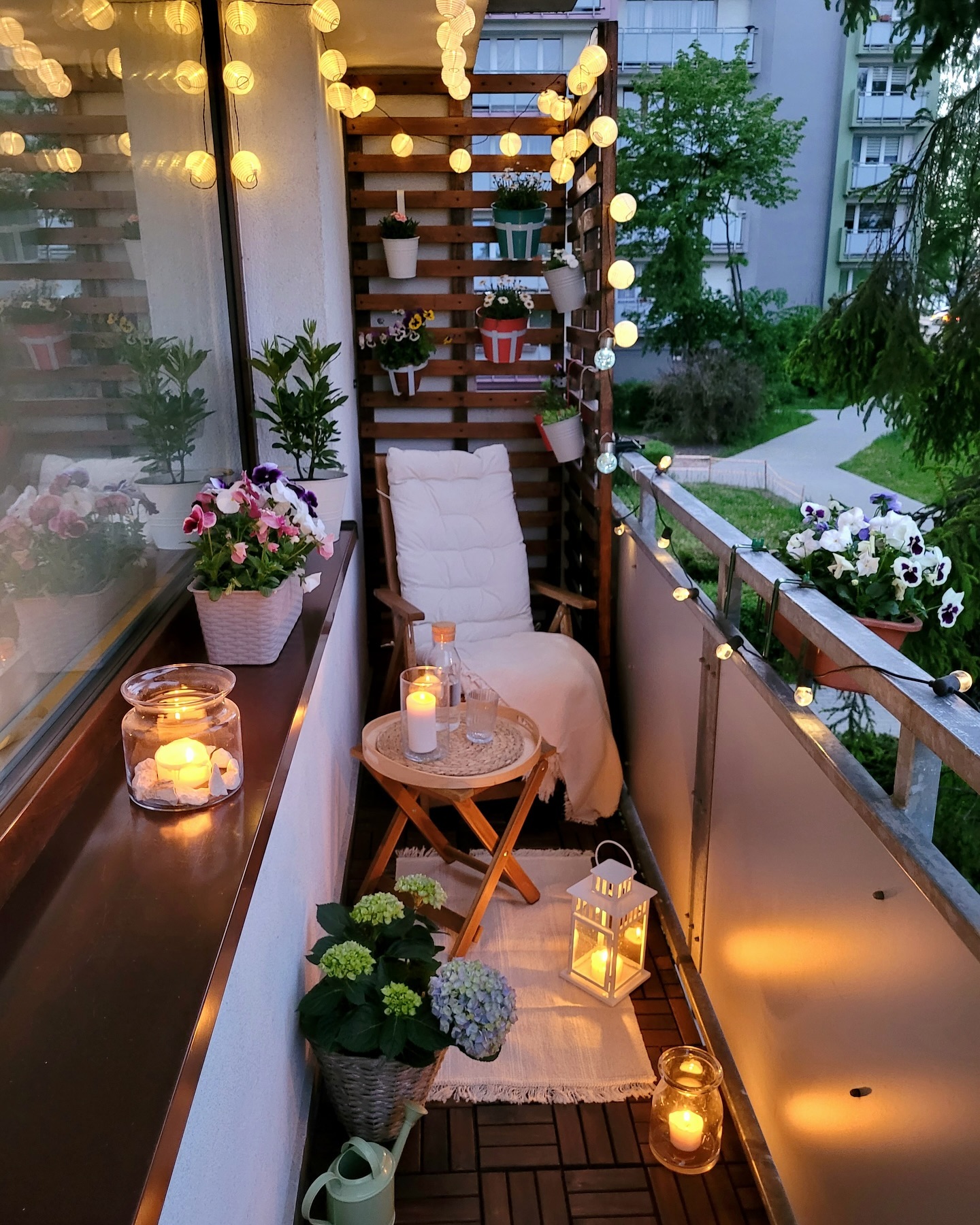 apartment balcony decor