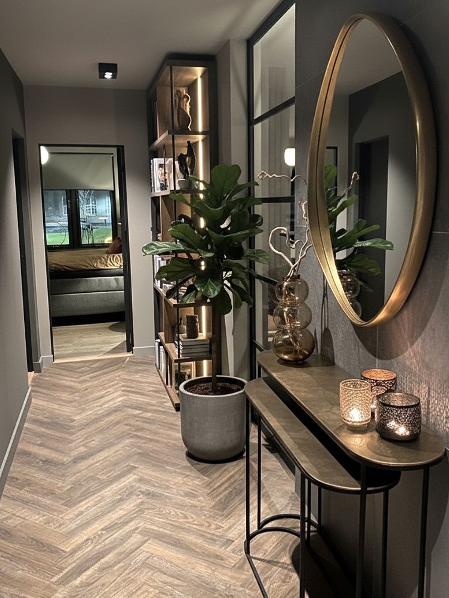 24 Hallway Apartment Decor Ideas To Copy Now (With 24 Inspiring Images) 11 hallway apartment decor