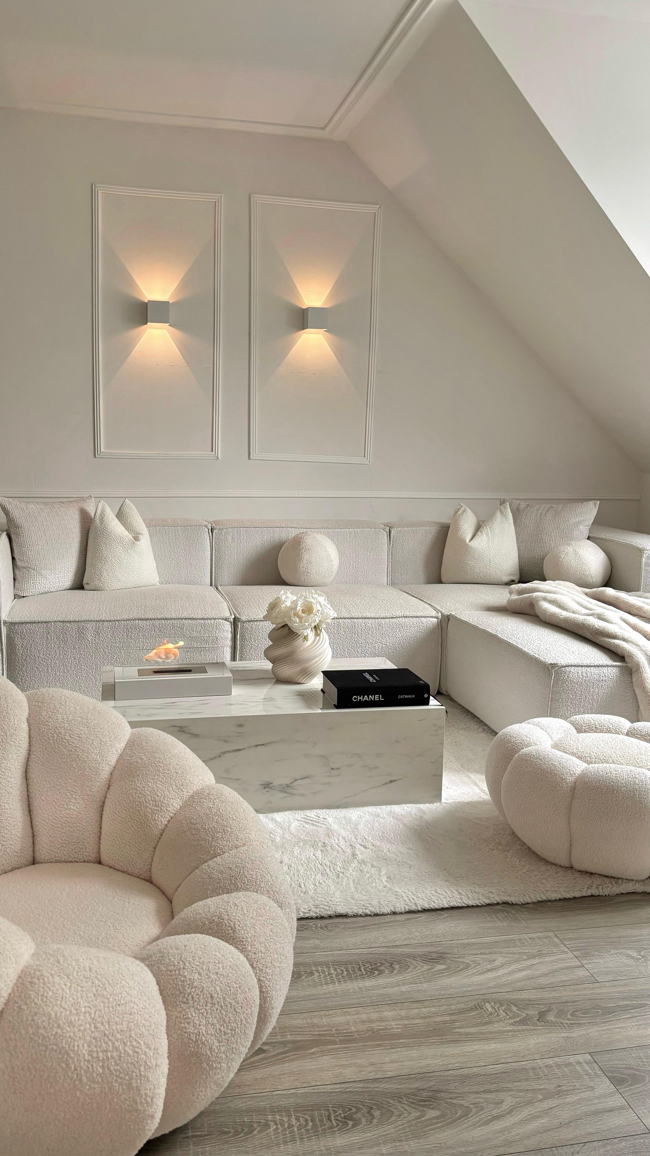 glam apartment decor