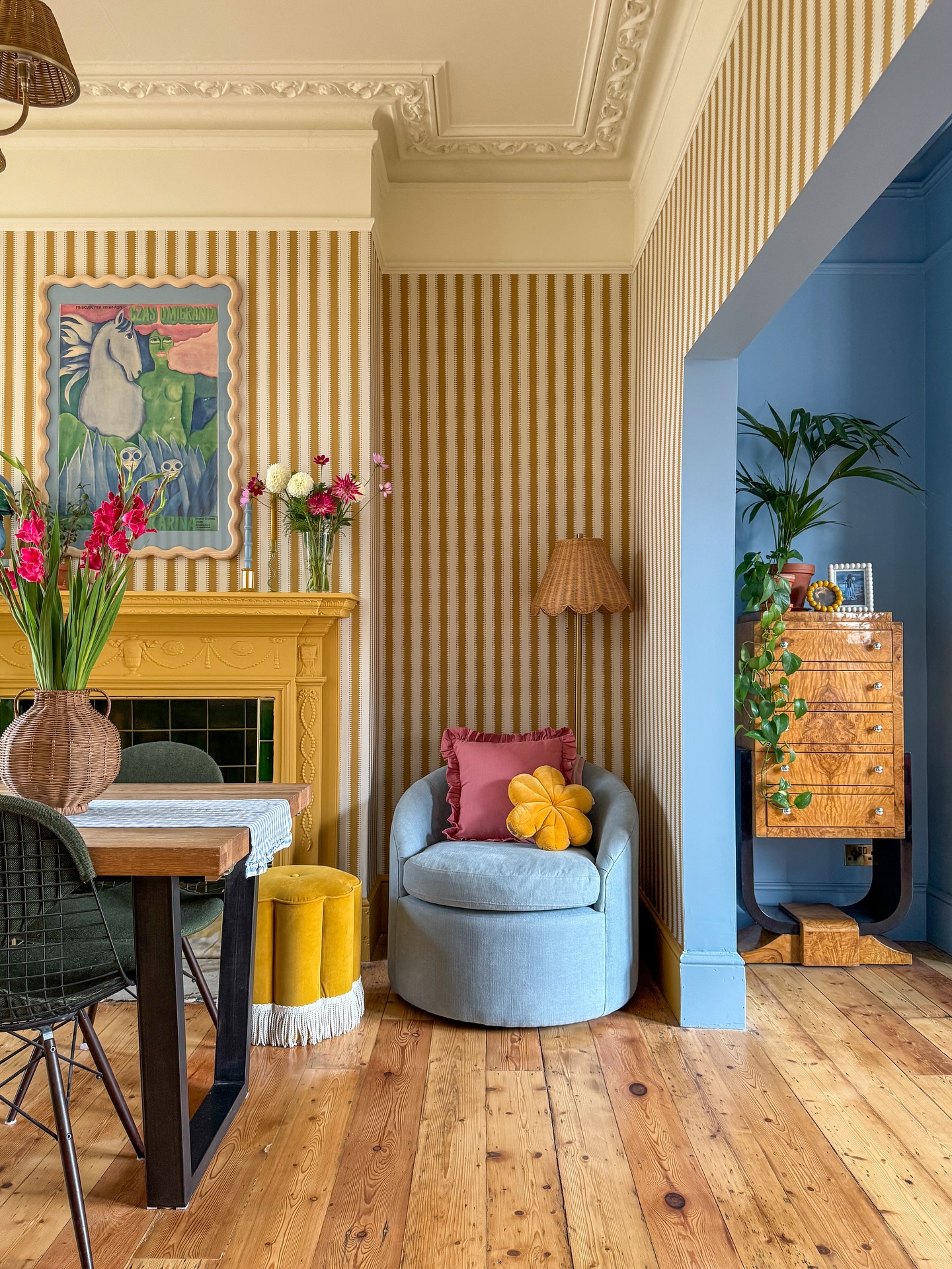 eclectic dining room decor