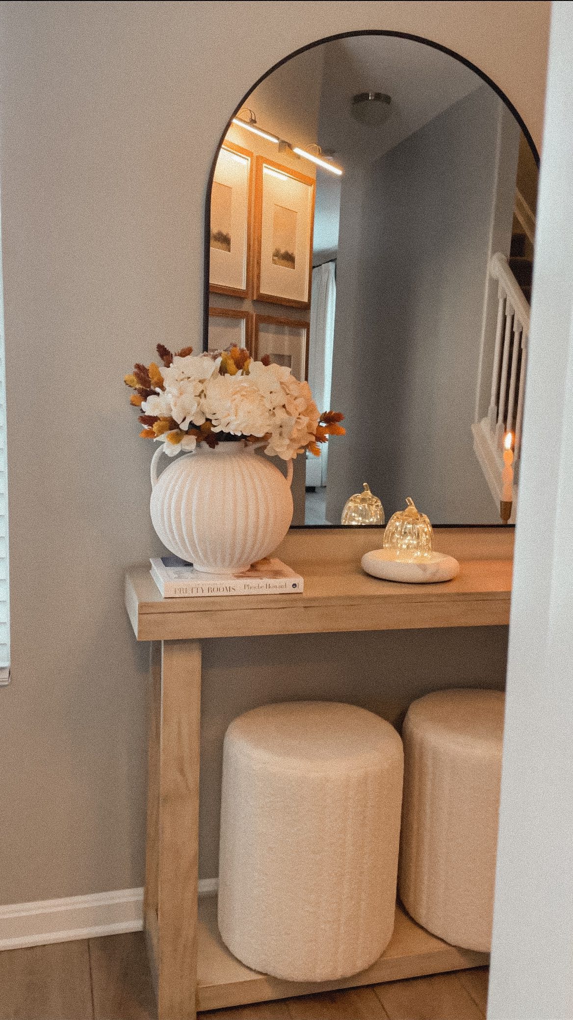 apartment entryway decor