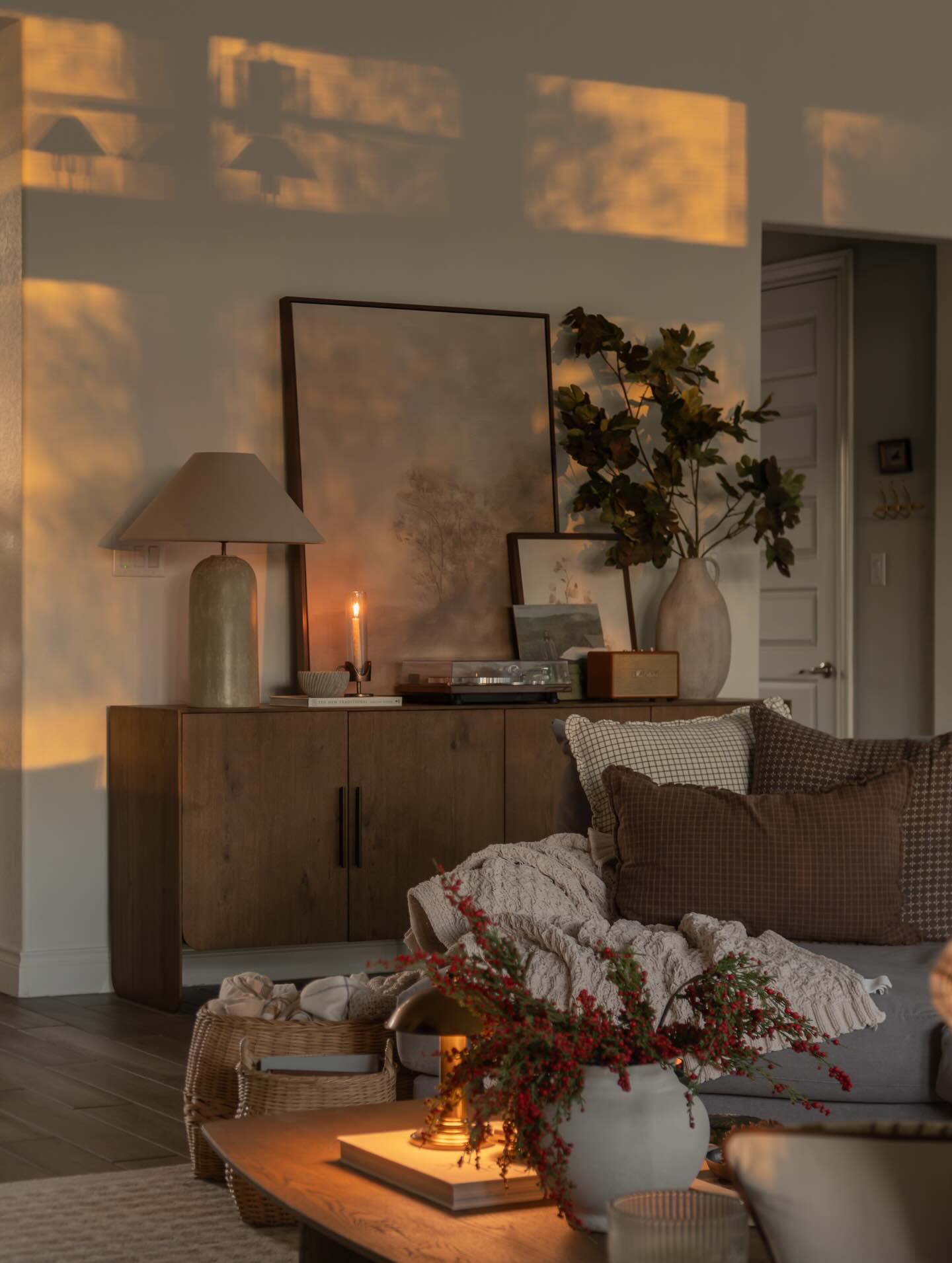 dining room sideboard decor