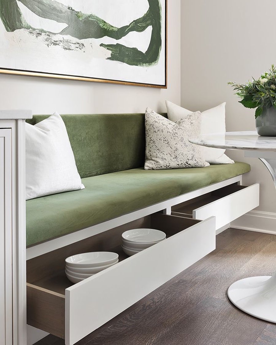 built in dining bench