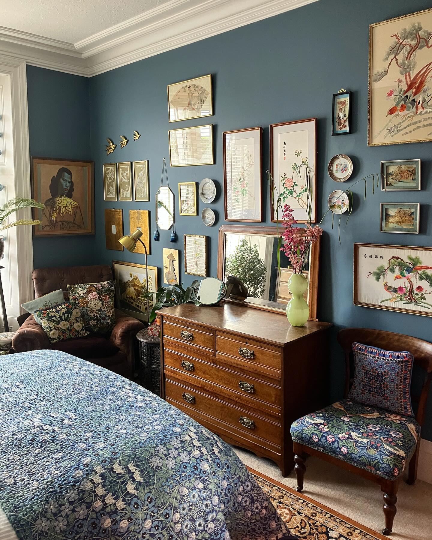 bedroom gallery wall