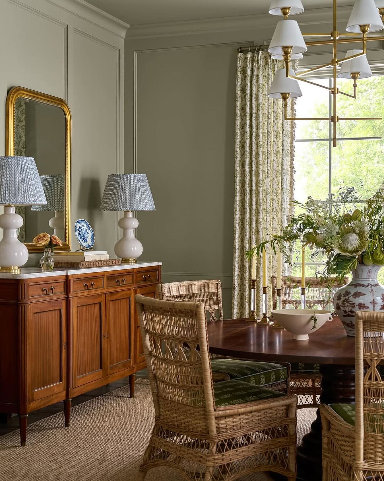 dining room sideboard decor