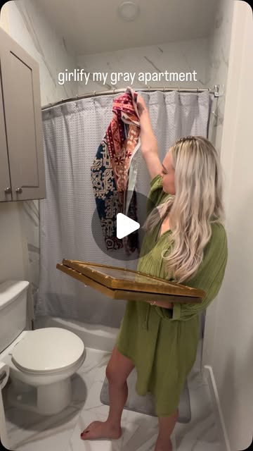 thrifted bathroom decor