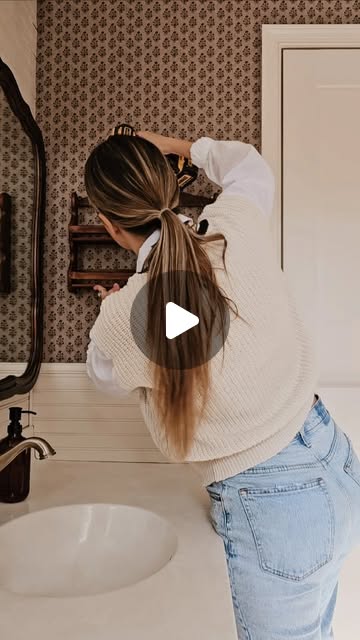 thrifted bathroom decor