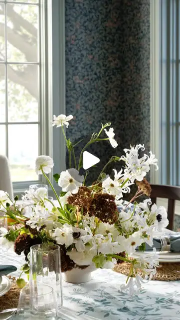 spring dining room decor