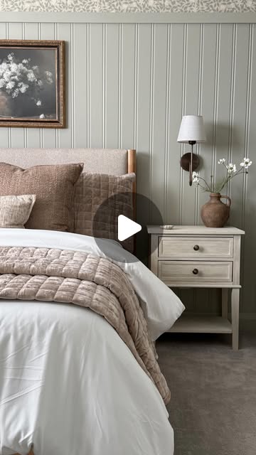 farmhouse bedroom decor