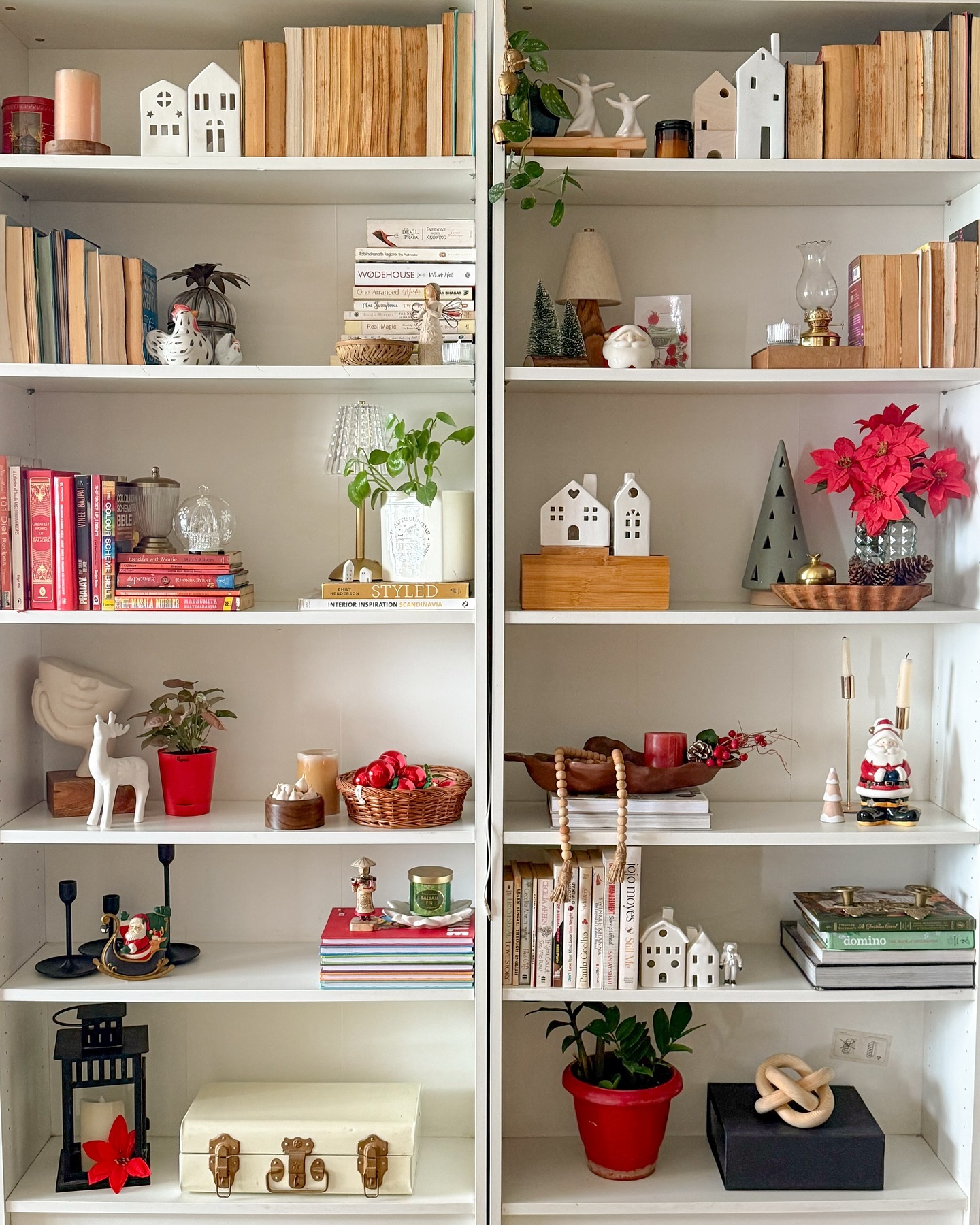 holiday apartment decor