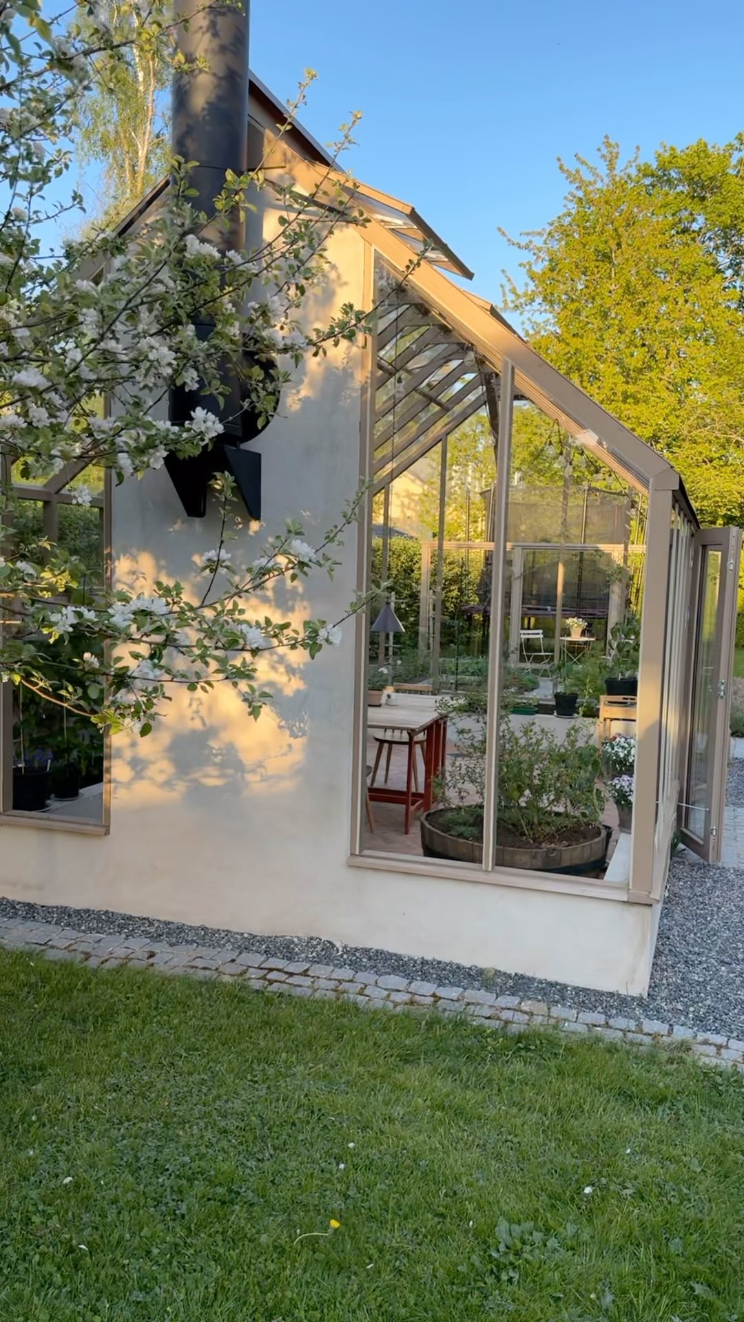 garden greenhouse ideas
