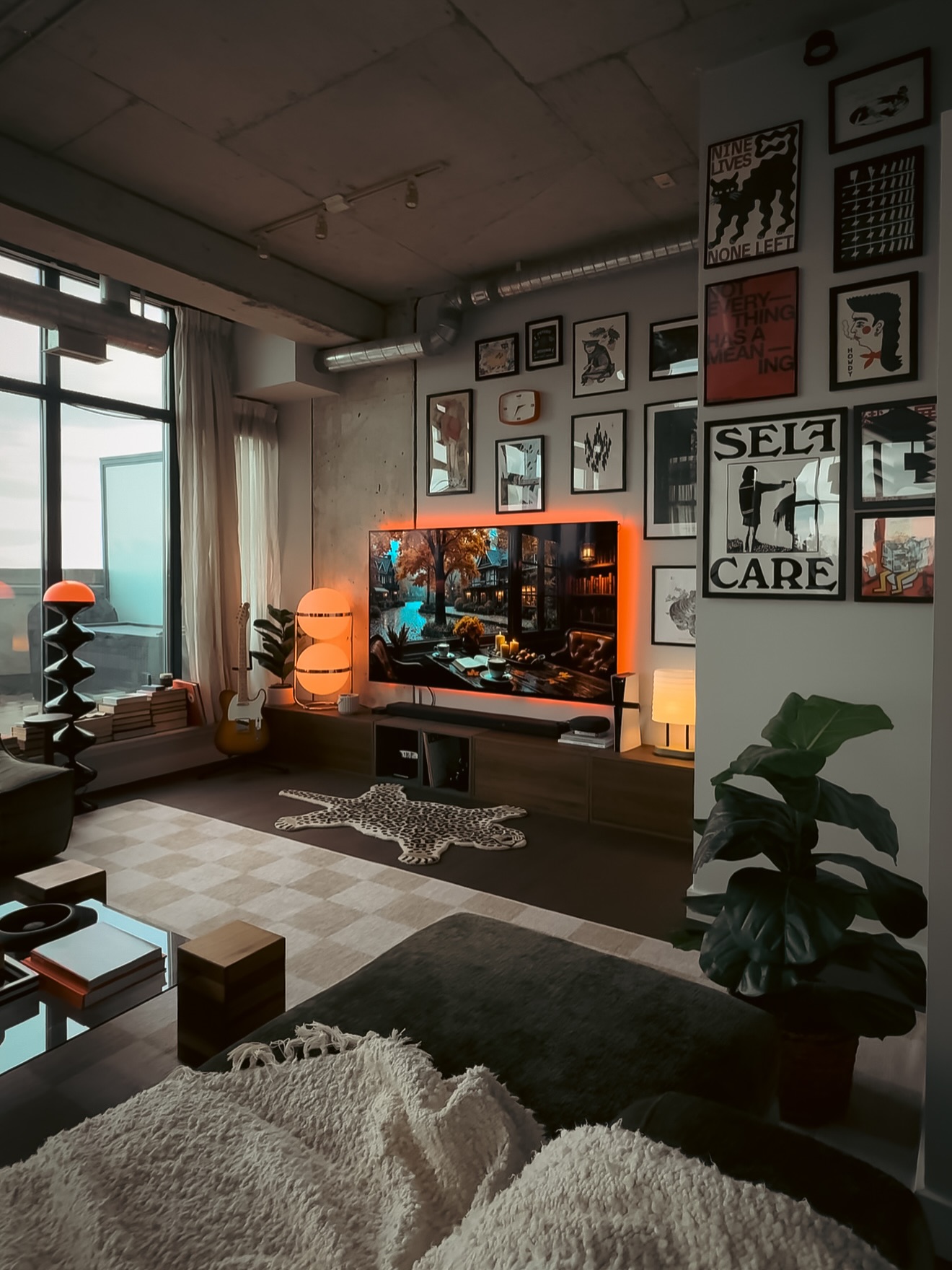 moody apartment decor