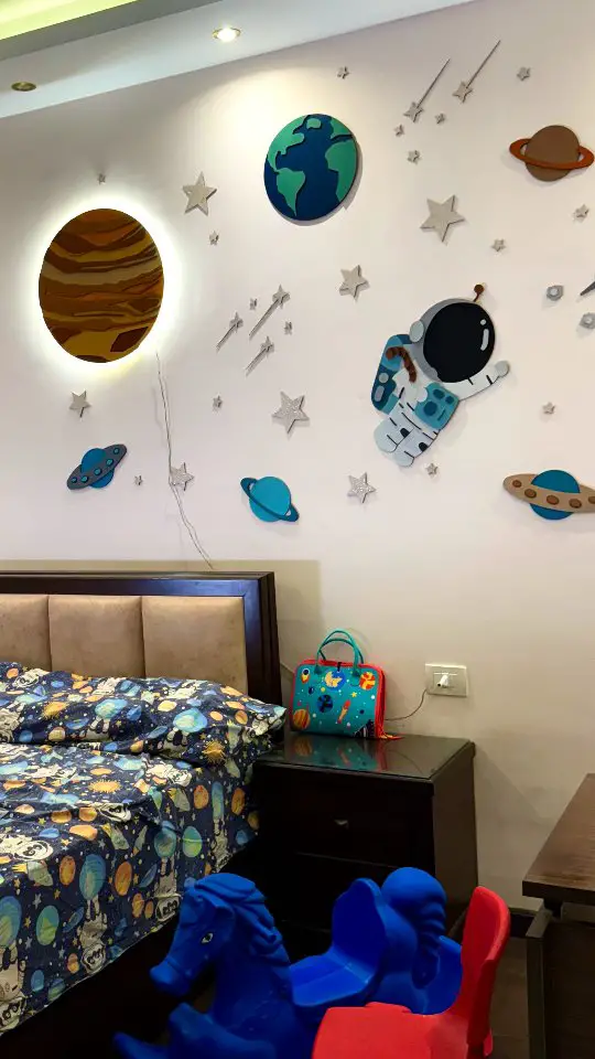 space themed kids room