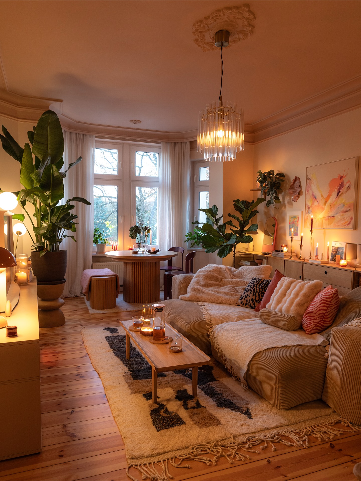 cozy dining room decor