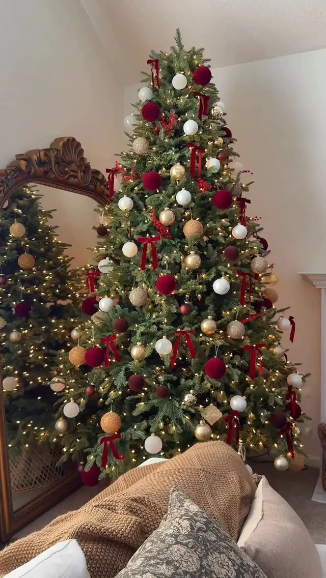 christmas apartment decor