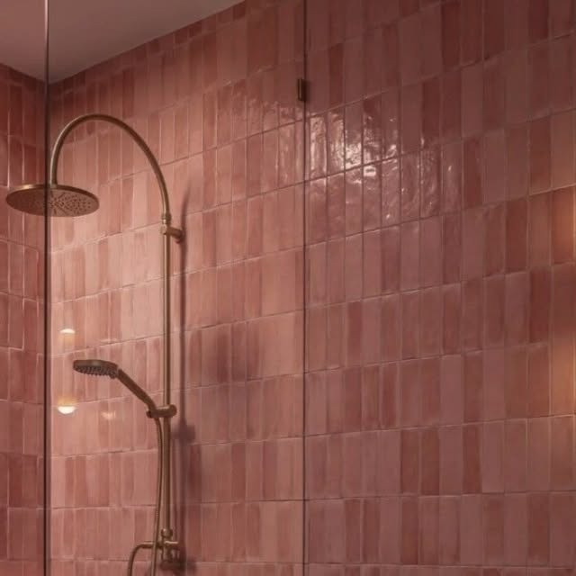 pink bathroom decor