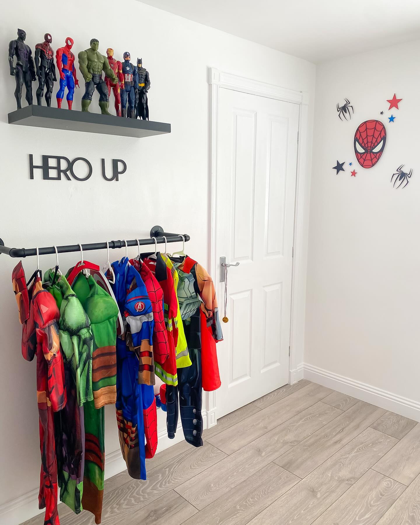 superhero kids room
