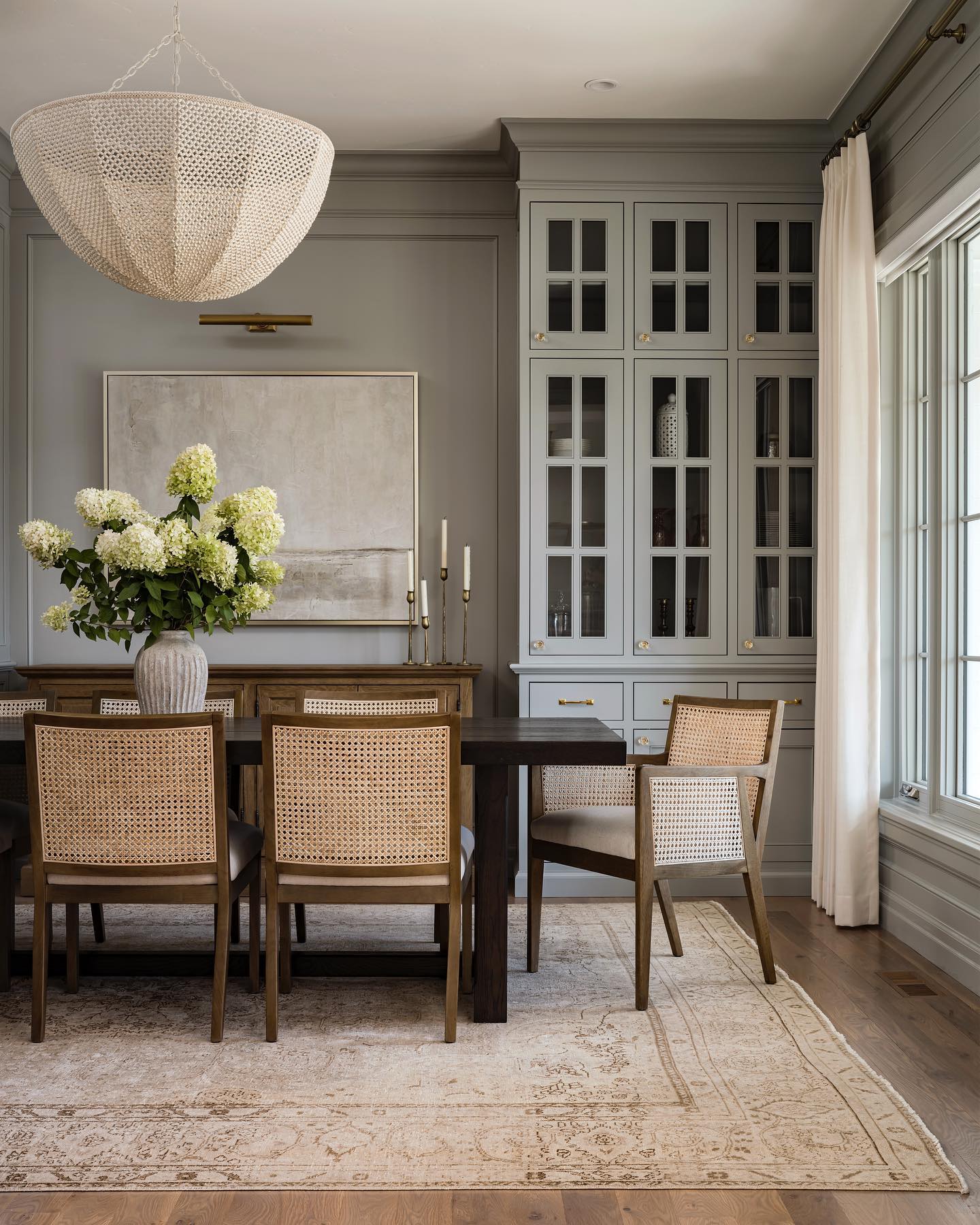 formal dining room decor