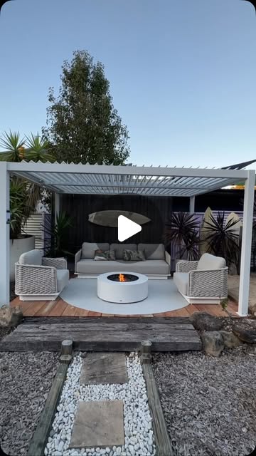 outdoor lounge garden