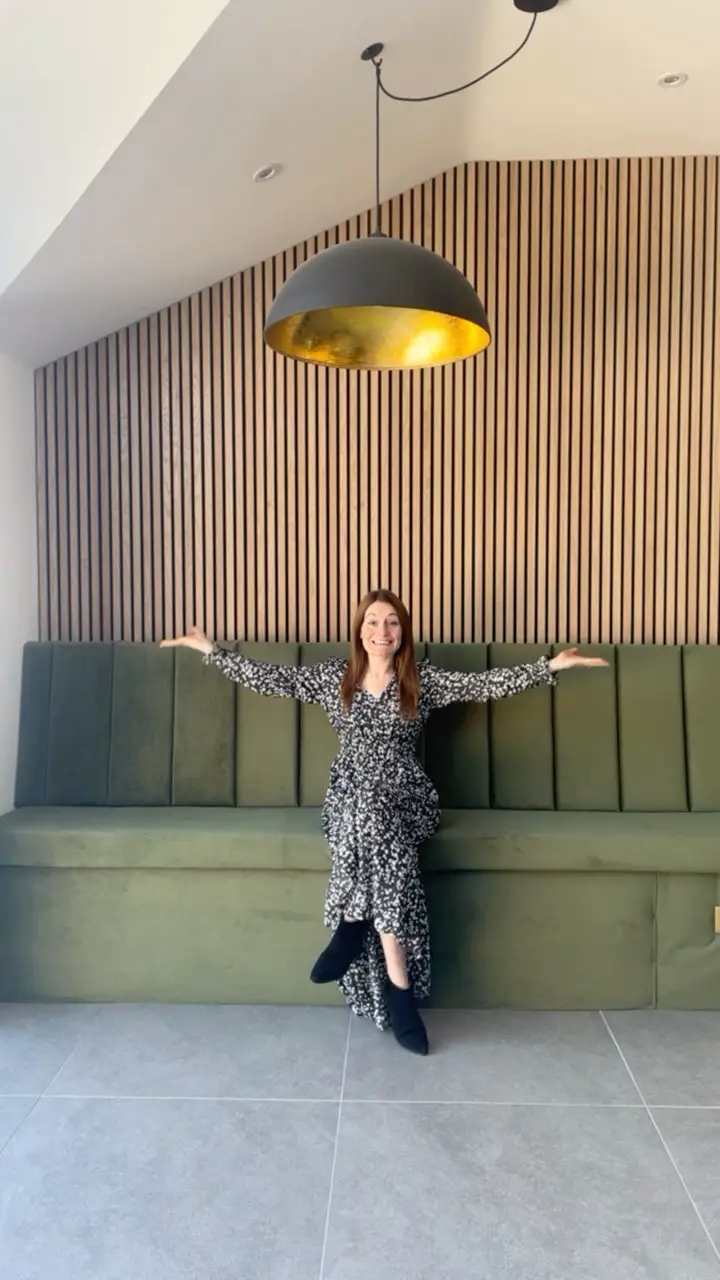 built in dining bench