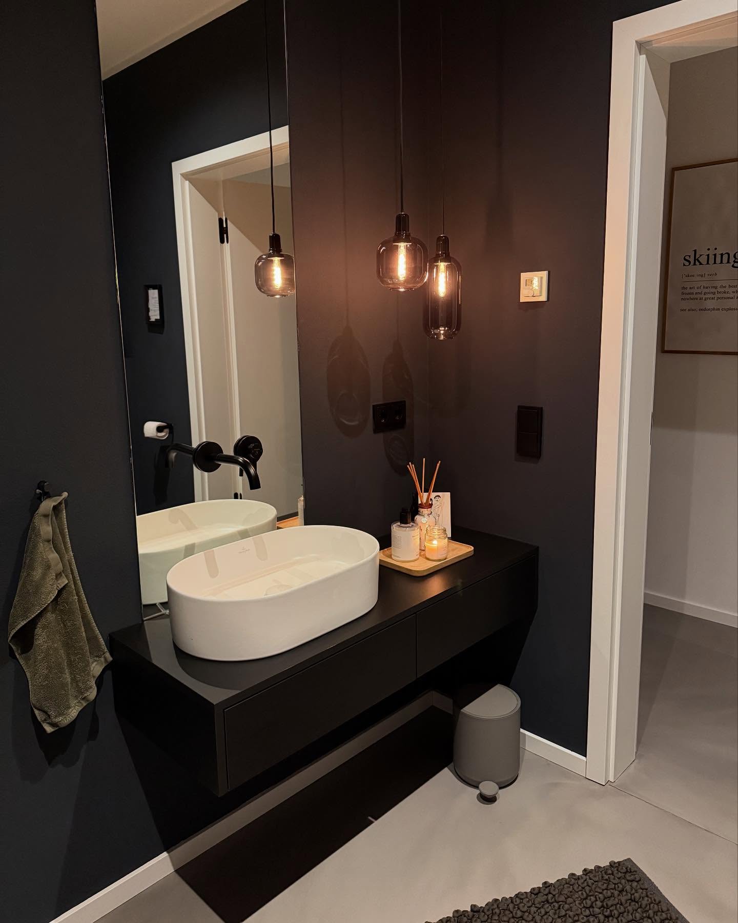 matte black bathroom decor