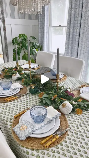 thanksgiving dining room table