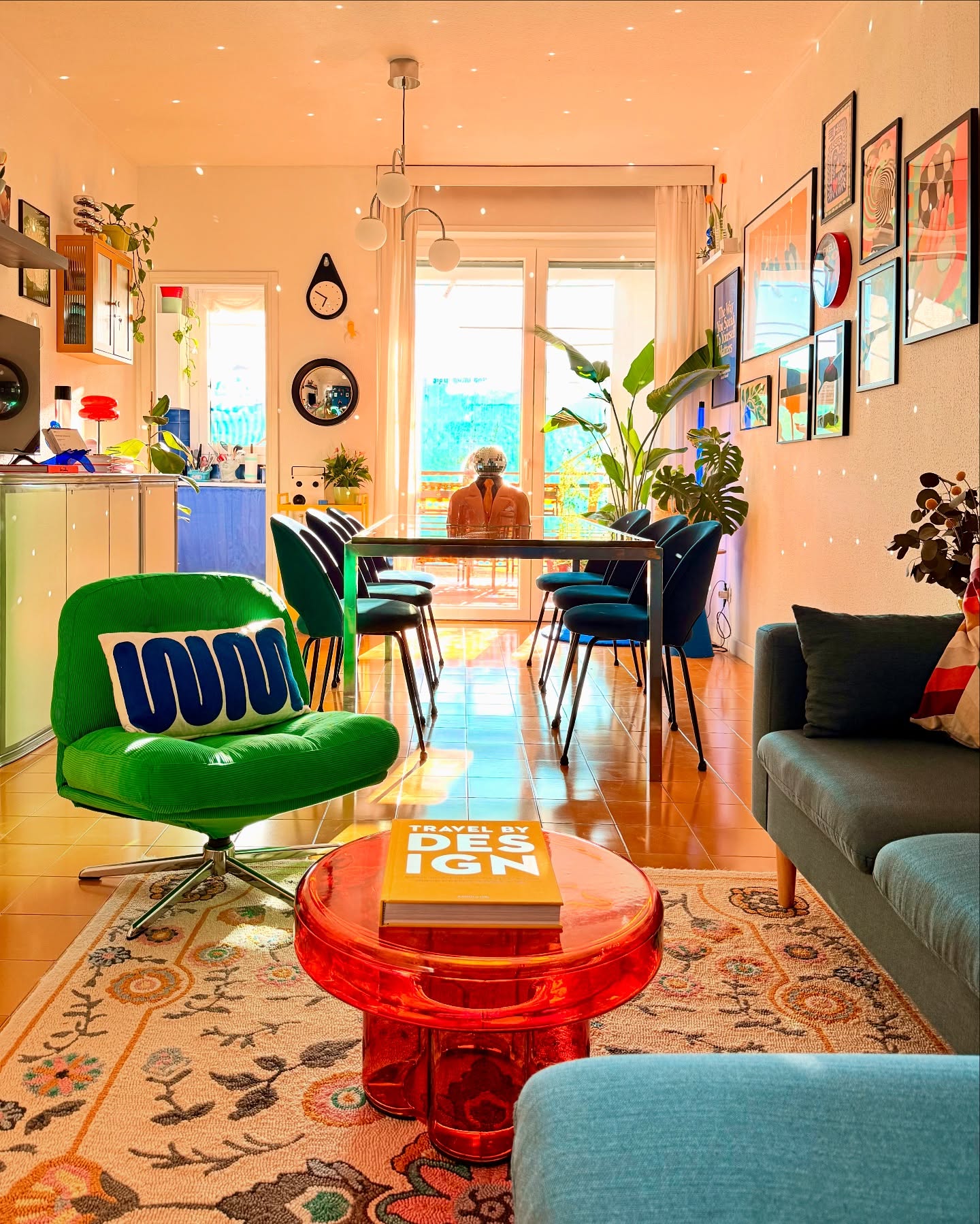 urban apartment decor