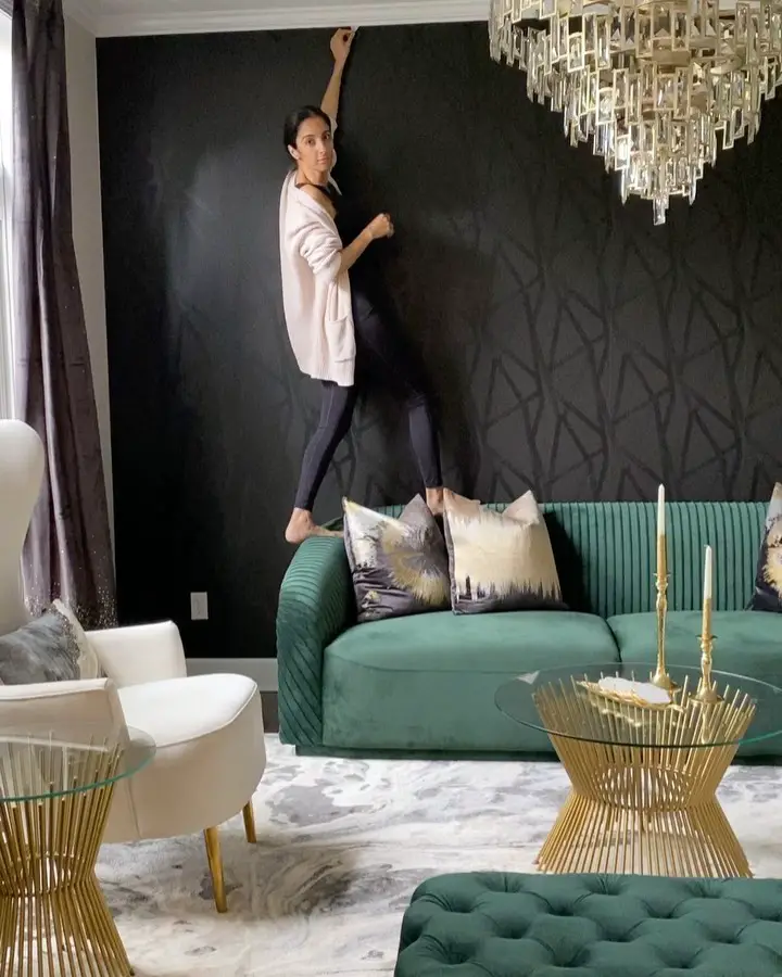 black dining room decor