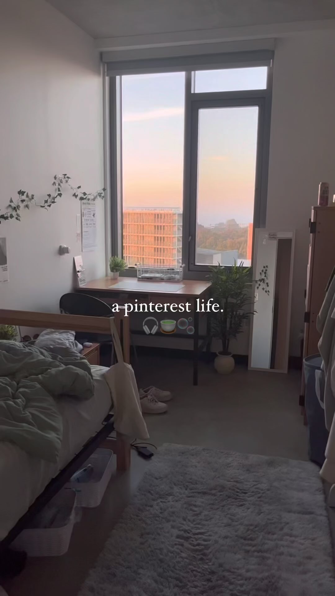 18 Genius College Apartment Decor Ideas (With 18 Real-Life Photos To Copy Right Now) 7 college apartment decor