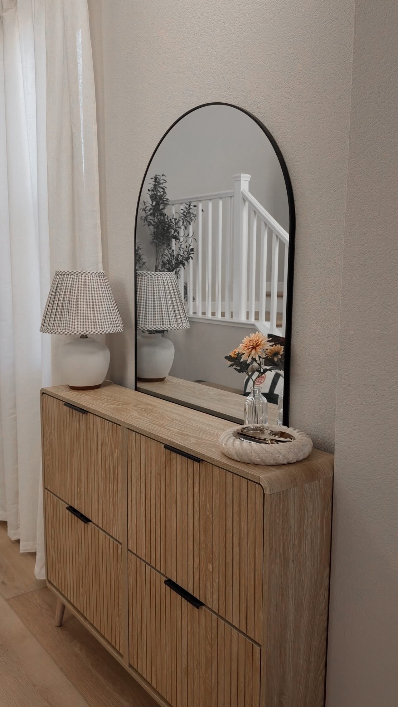 apartment entryway decor