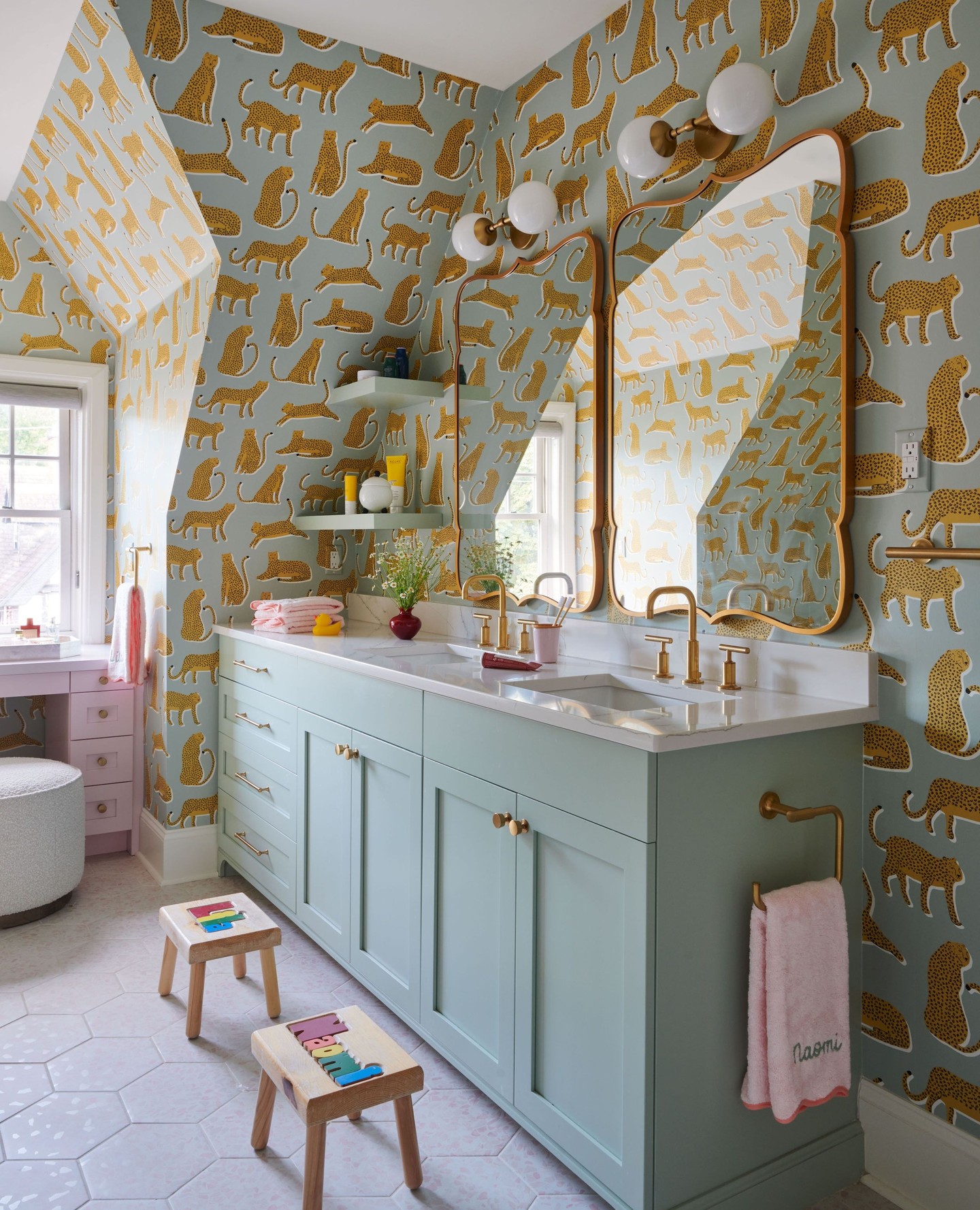 kids bathroom decor