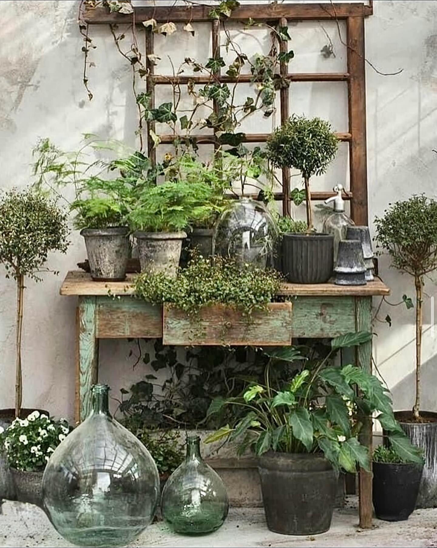 vintage garden decor