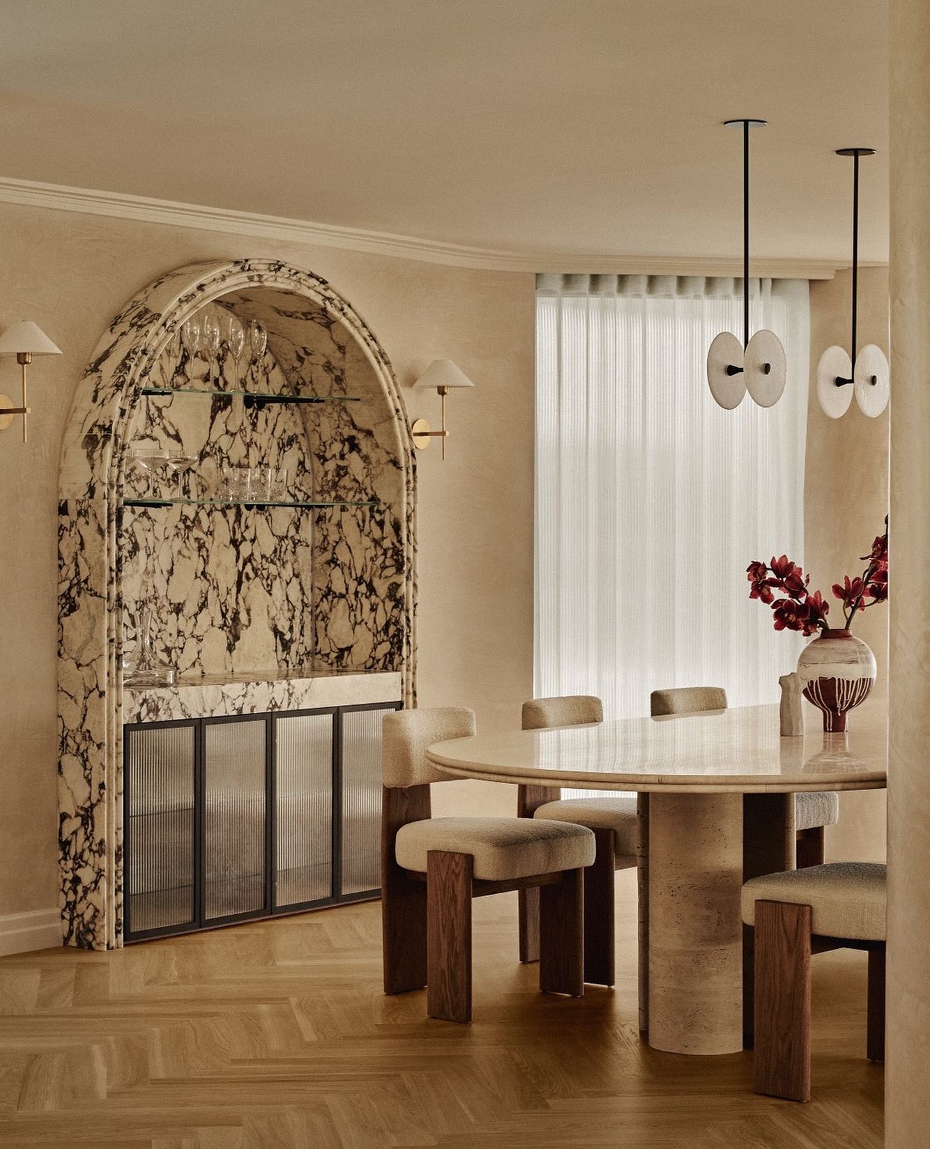 formal dining room decor