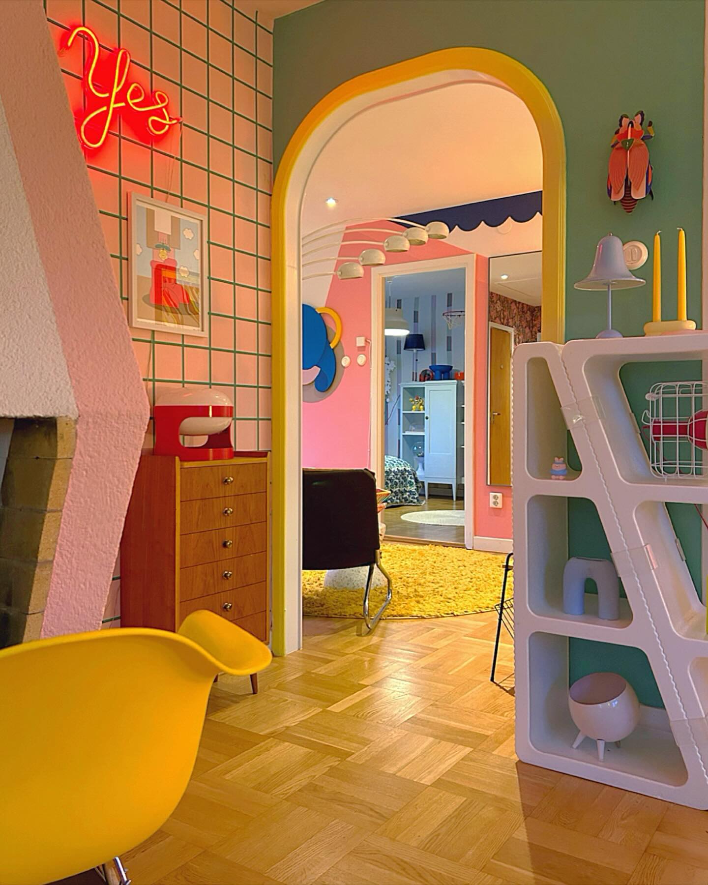 colorful apartment decor