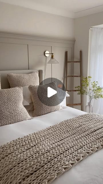 farmhouse bedroom decor