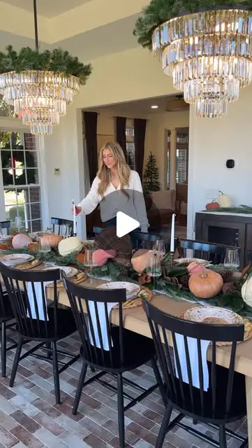 thanksgiving dining room table