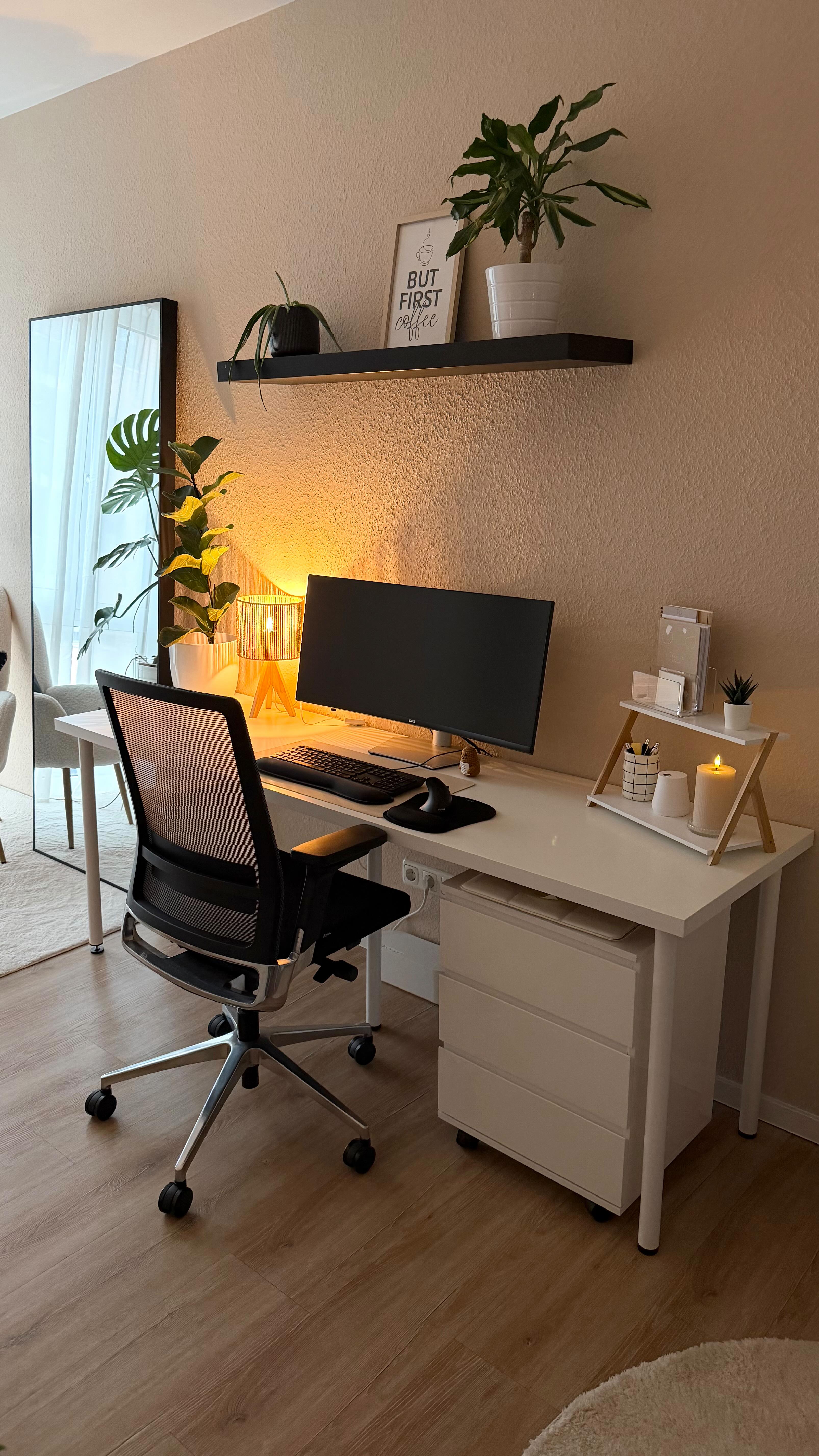 25 Apartment Home Office Ideas: Smart, Stylish Setups In 25 Inspiring Images 10 apartment home office ideas