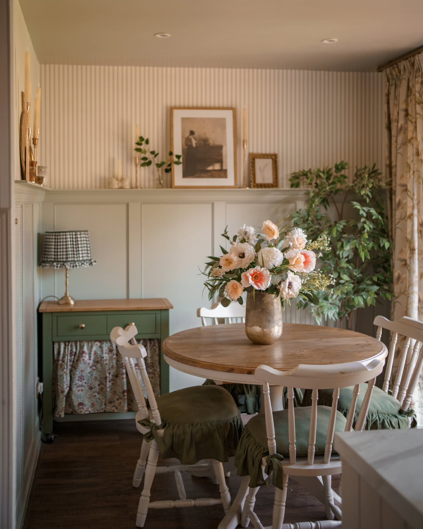 18 Stunning Country Style Dining Room Ideas To Warm Up Your Home 6 country style dining room