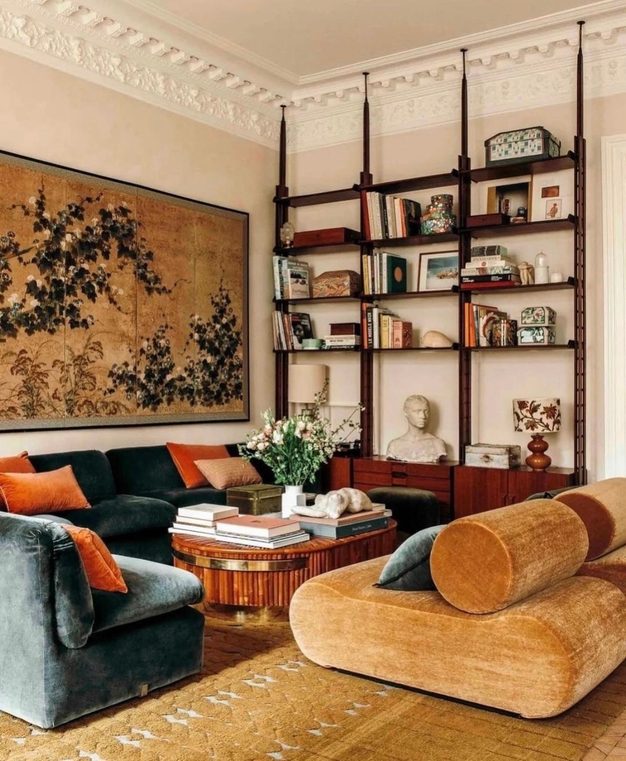 chic apartment decor