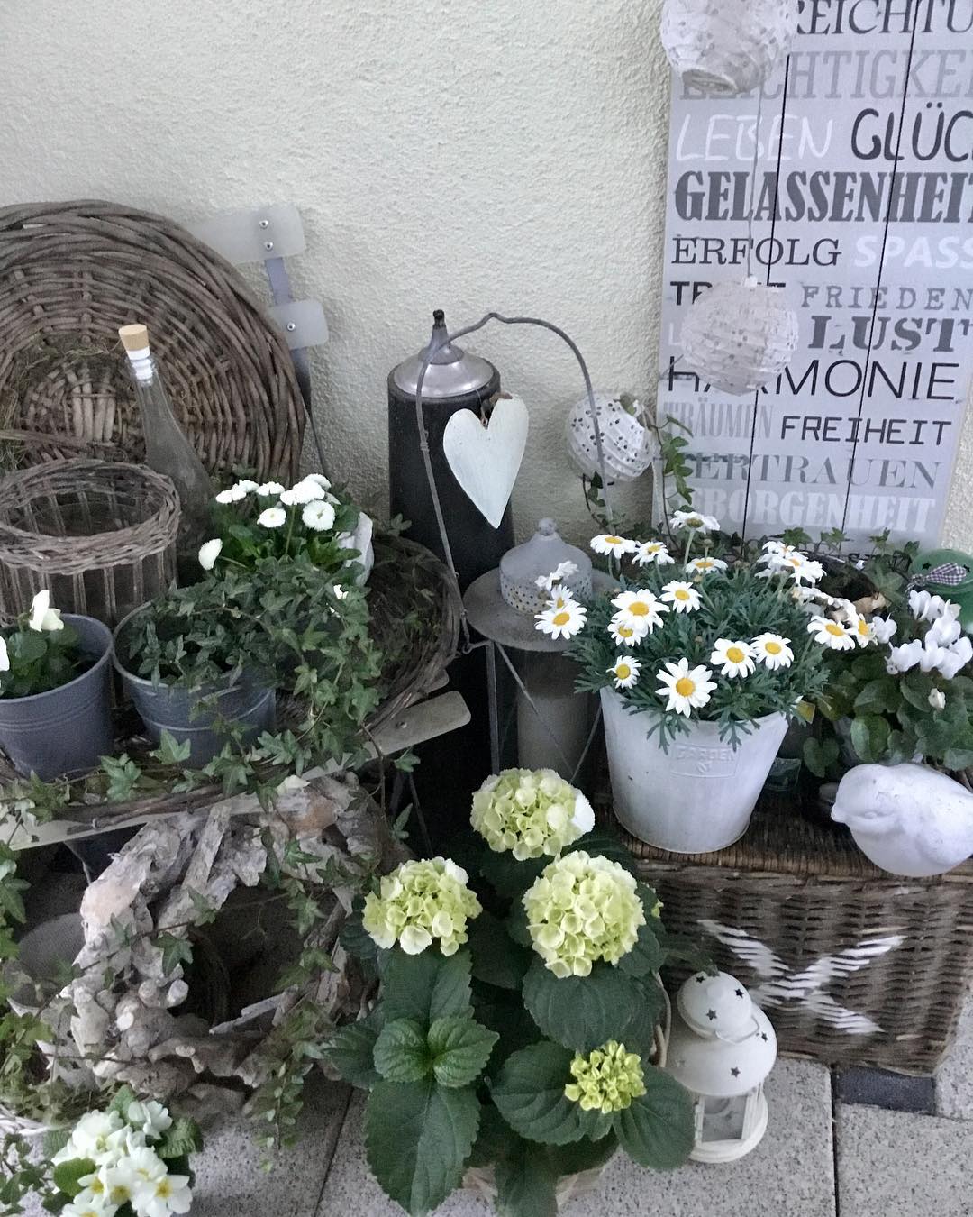 shabby chic garden